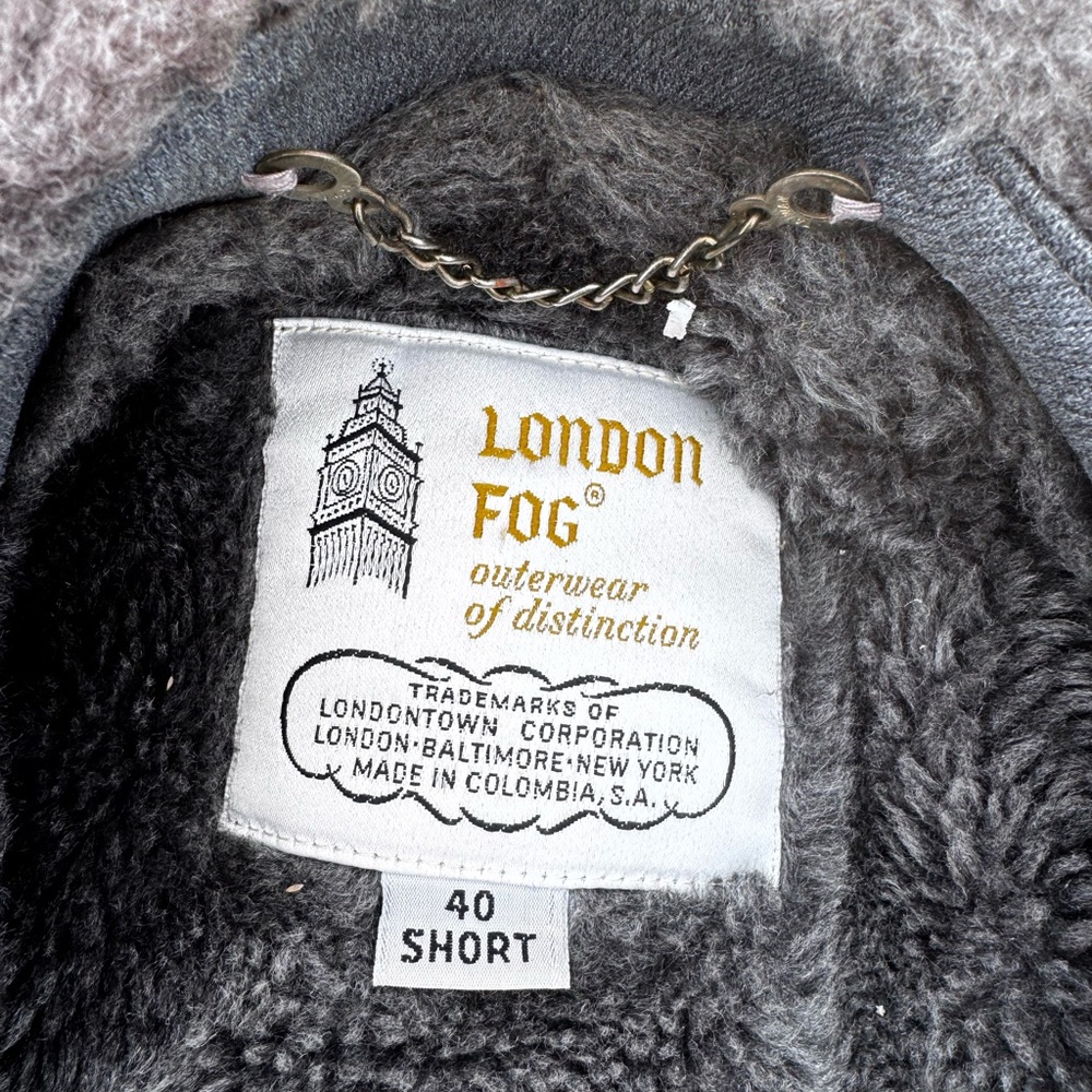 Vintage Men’s Sherpa Lined London Fog Gray Overcoat Winter Coat Size 40 S - Picture 2 of 2